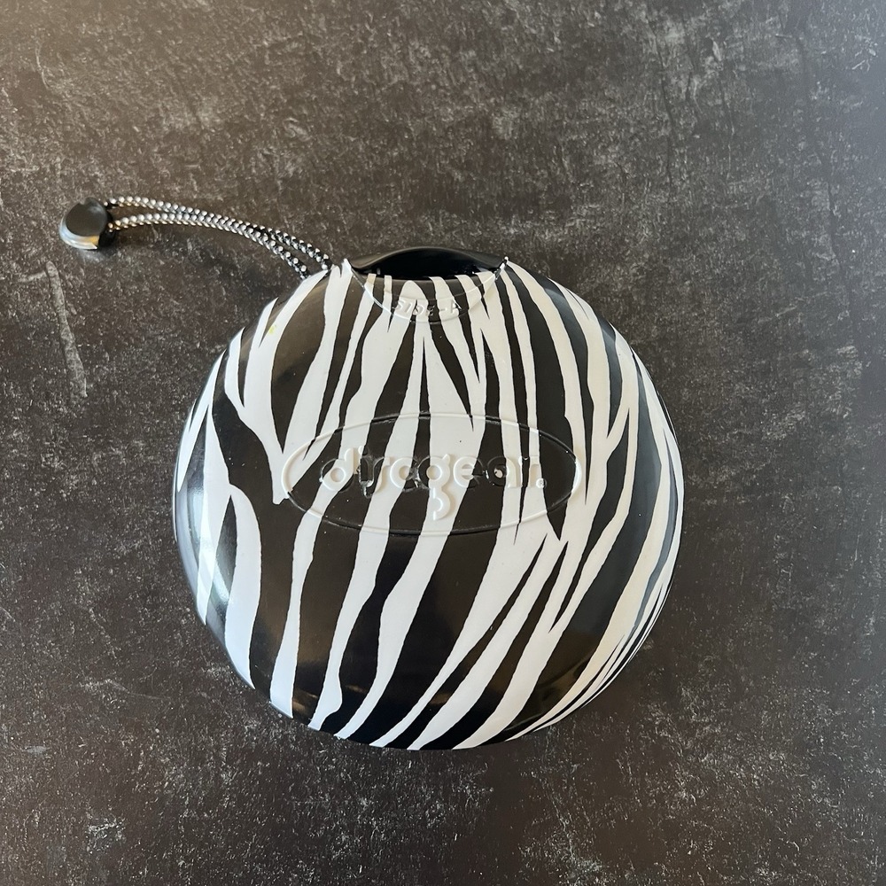 Zebra Discgear 20 CD DVD Blu-ray Disc Holder Carry Case Accordion Clam Shell